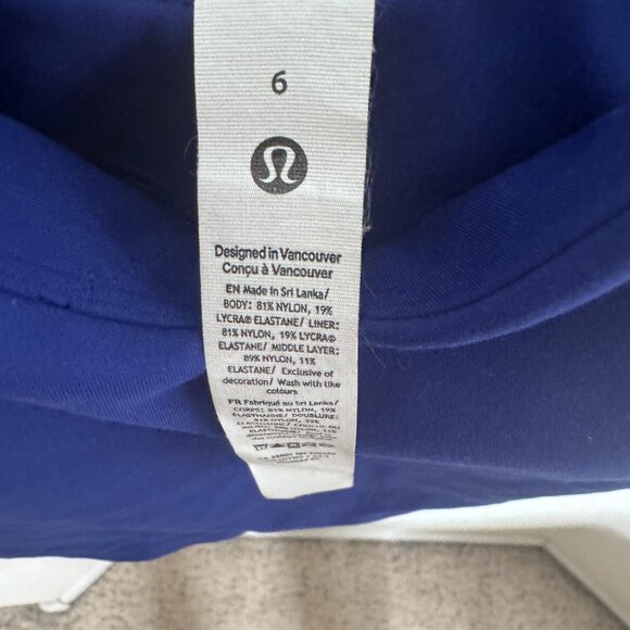 EUC Lululemon Align Tank Top Woman's sz 6 Royal Blue Pads - Picture 6 of 8